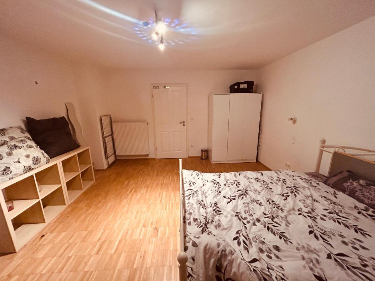 Privatunterkunft Theresienstrasse 83 *